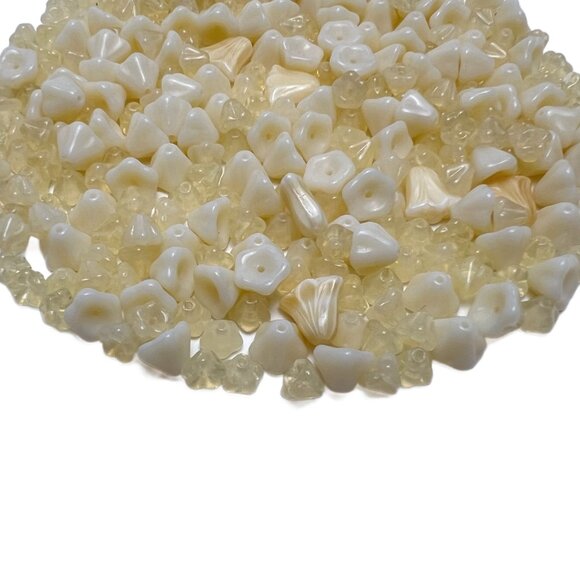 280+ Czech Flowers Glass Bead Mix Cream Jewelry Making Supplies - Picture 4 of 9